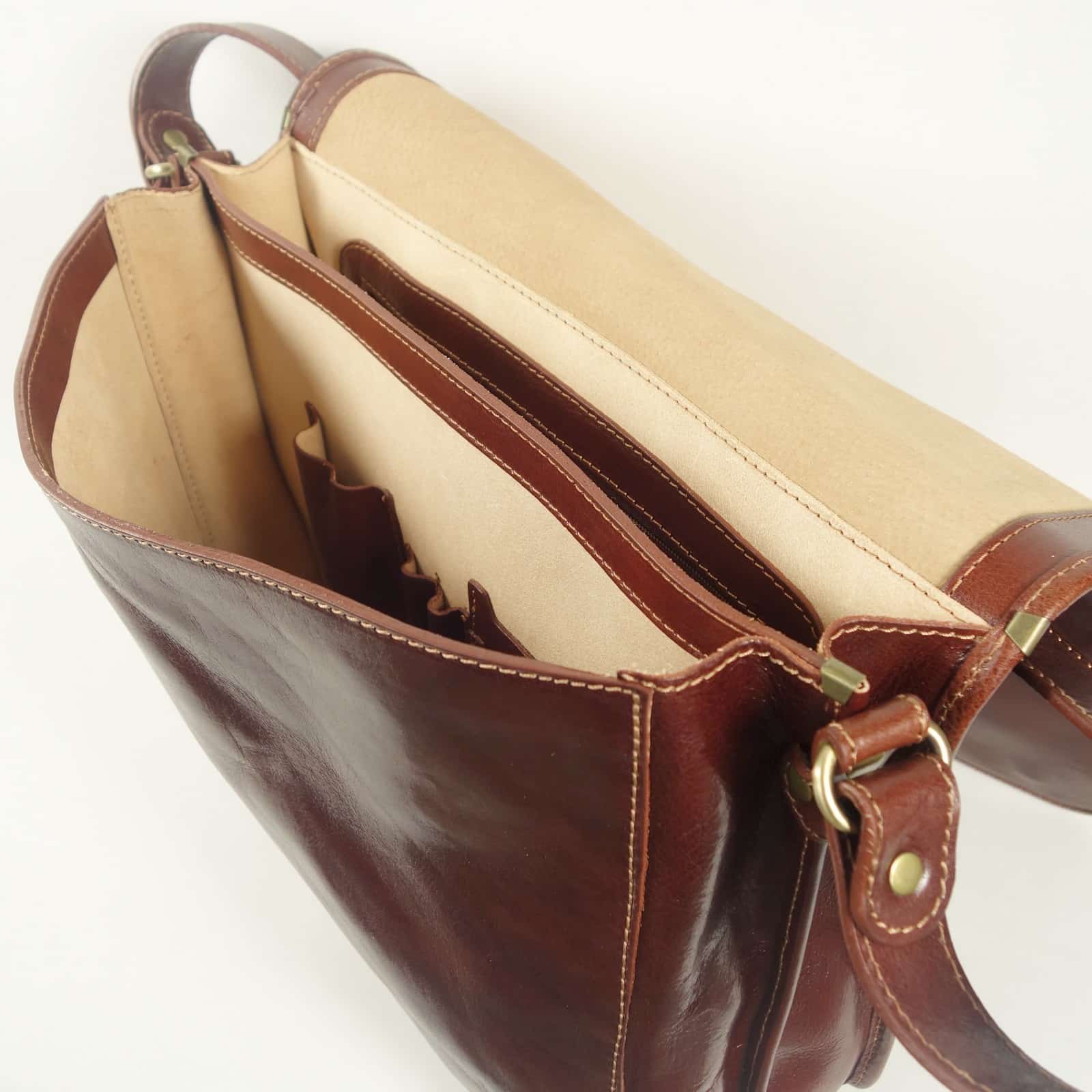 Collection Esprit Cuir FIRENZE sac bandoulière cuir marron A4