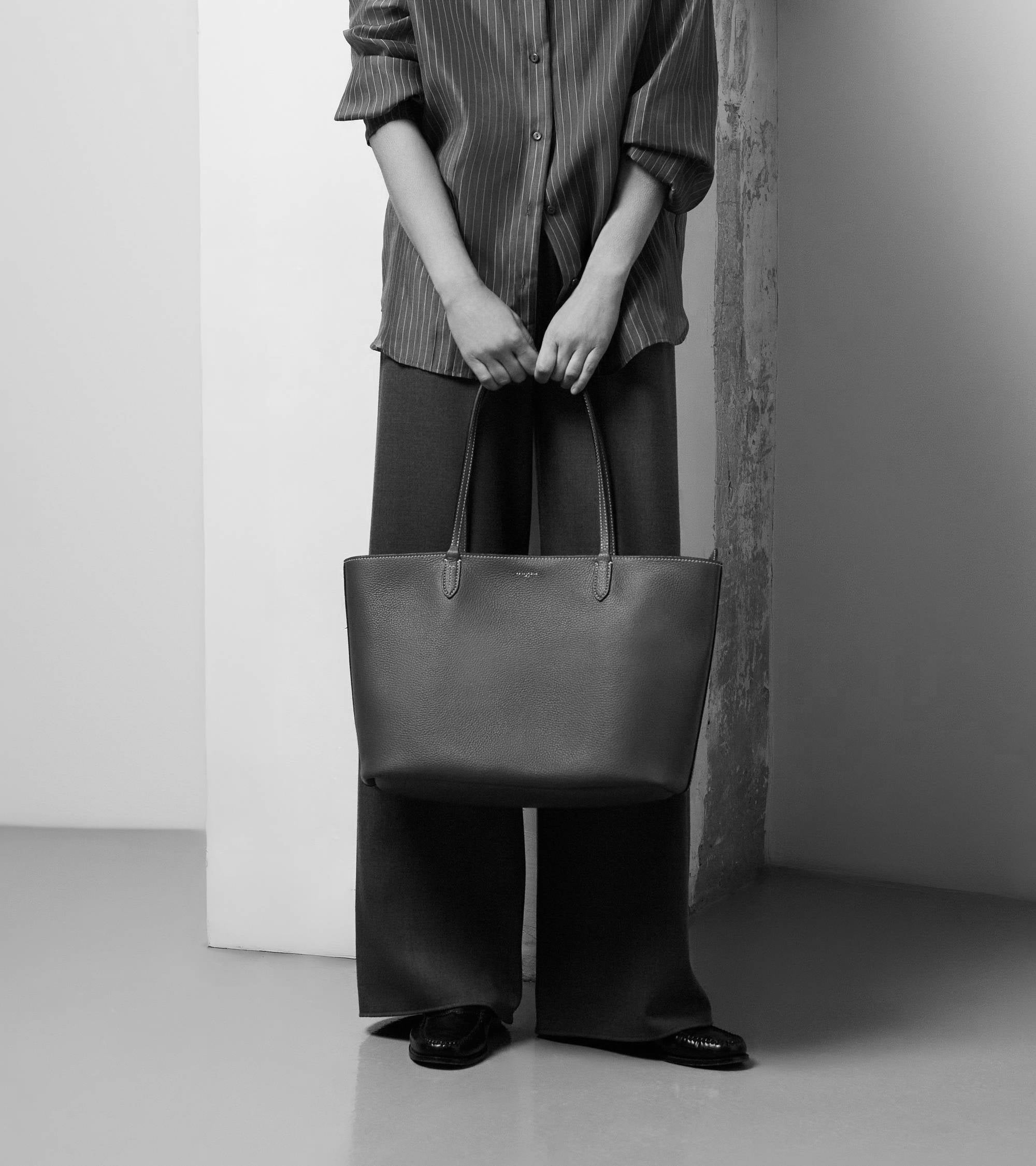Le Tanneur Louise grand cabas cuir grainé zippé