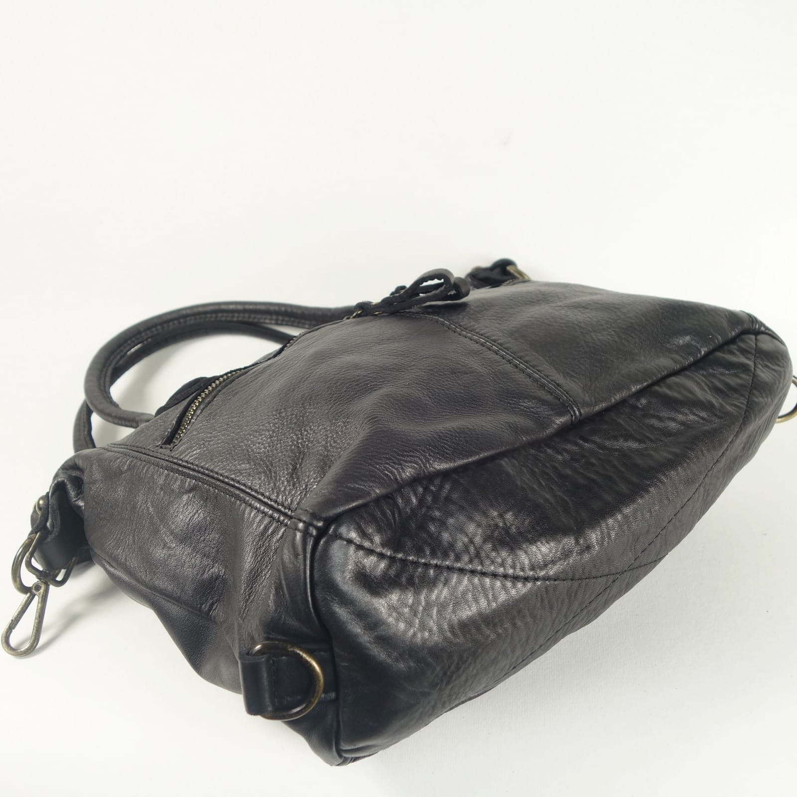 Collection Esprit Cuir ANGELA sac épaule cuir noir vintage