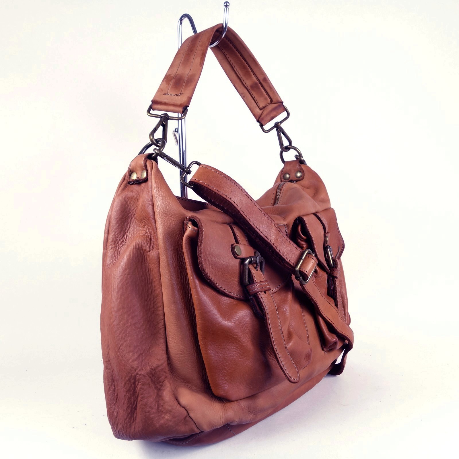 Collection Esprit Cuir PAULA sac besace cuir marron