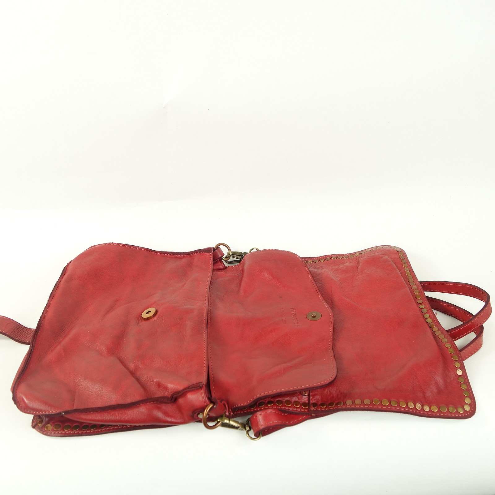 Esprit Cuir Gena pochette bandoulière cuir rouge cloutée