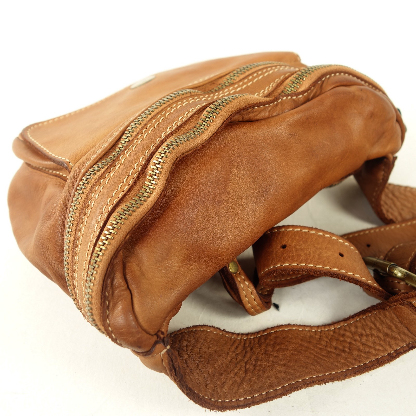 Collection Esprit Cuir JIMY petite sacoche cuir naturel vintage