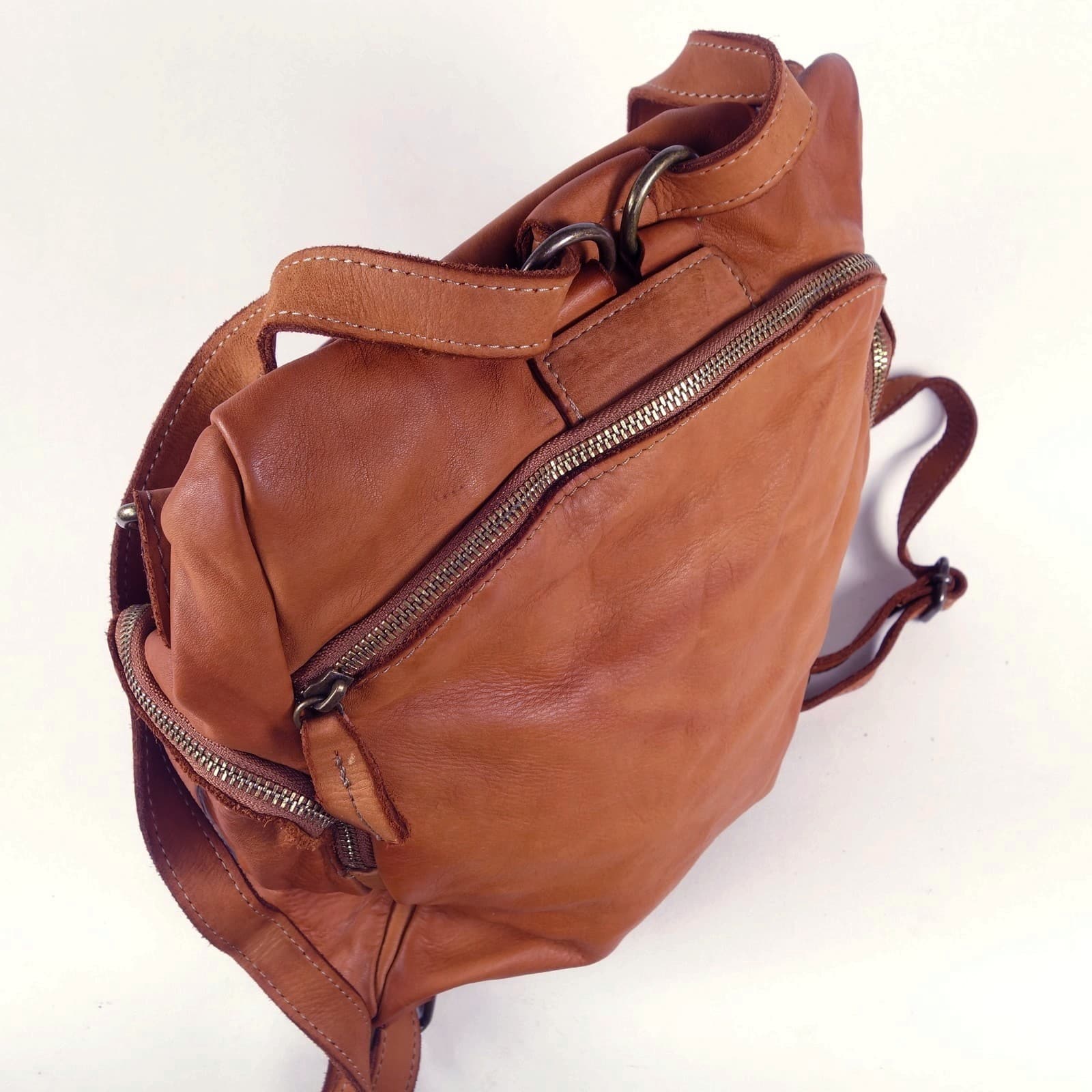 Collection Esprit Cuir MILO sac à dos cuir marron vintage femme