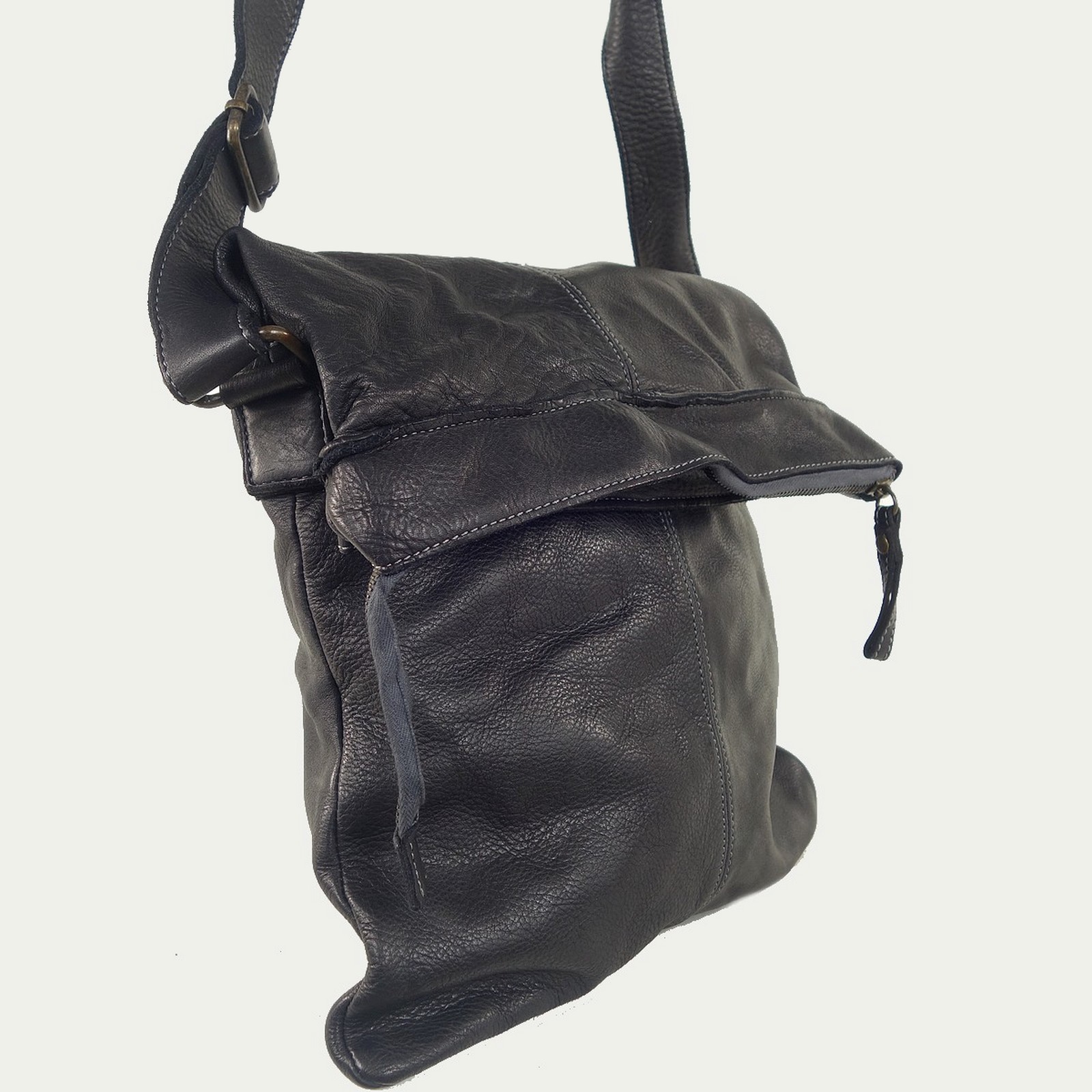 Collection Esprit Cuir MARION sac bandoulière noir cuir