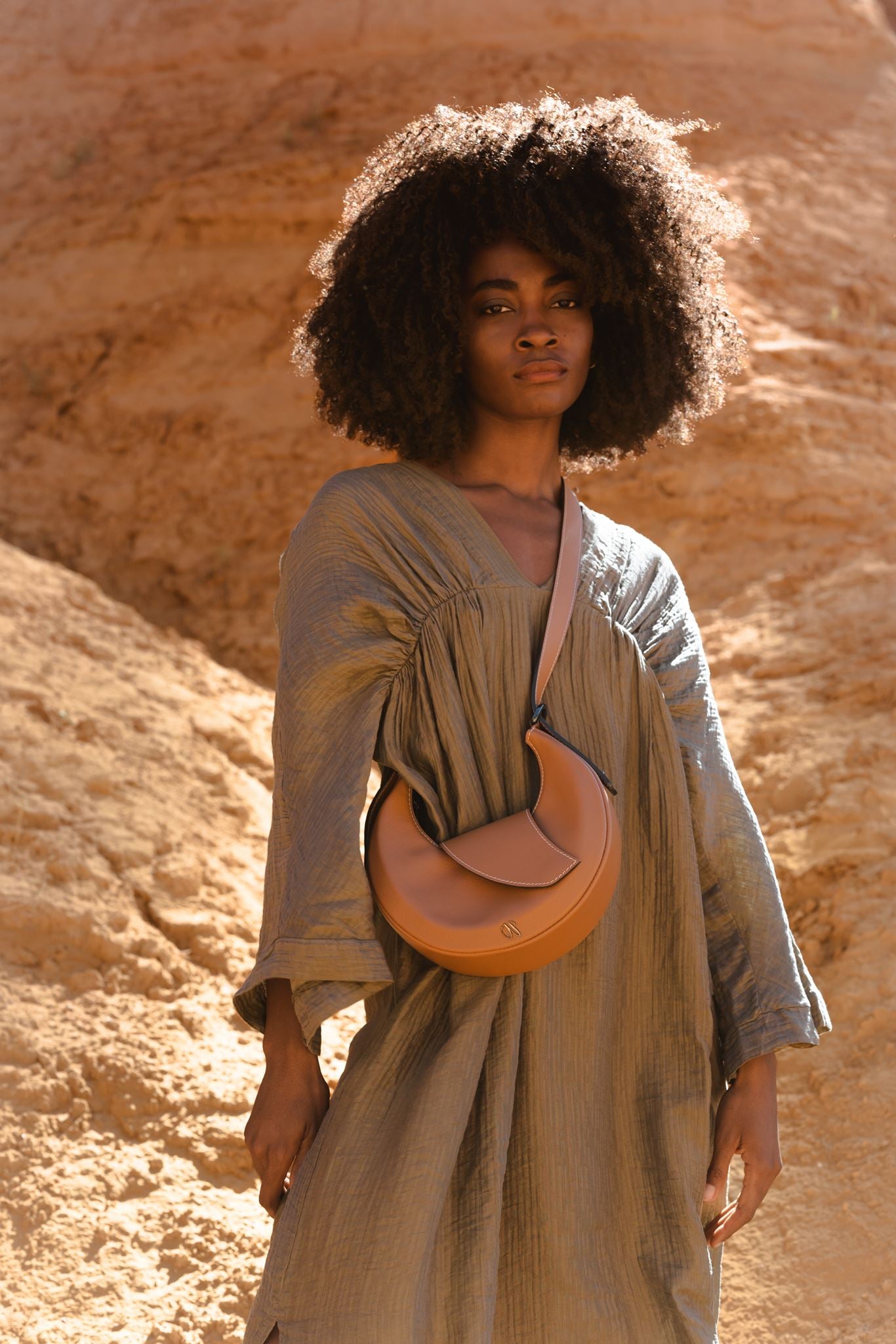 Nodie's Mini Nouvelle Lune camel sac hobo cuir