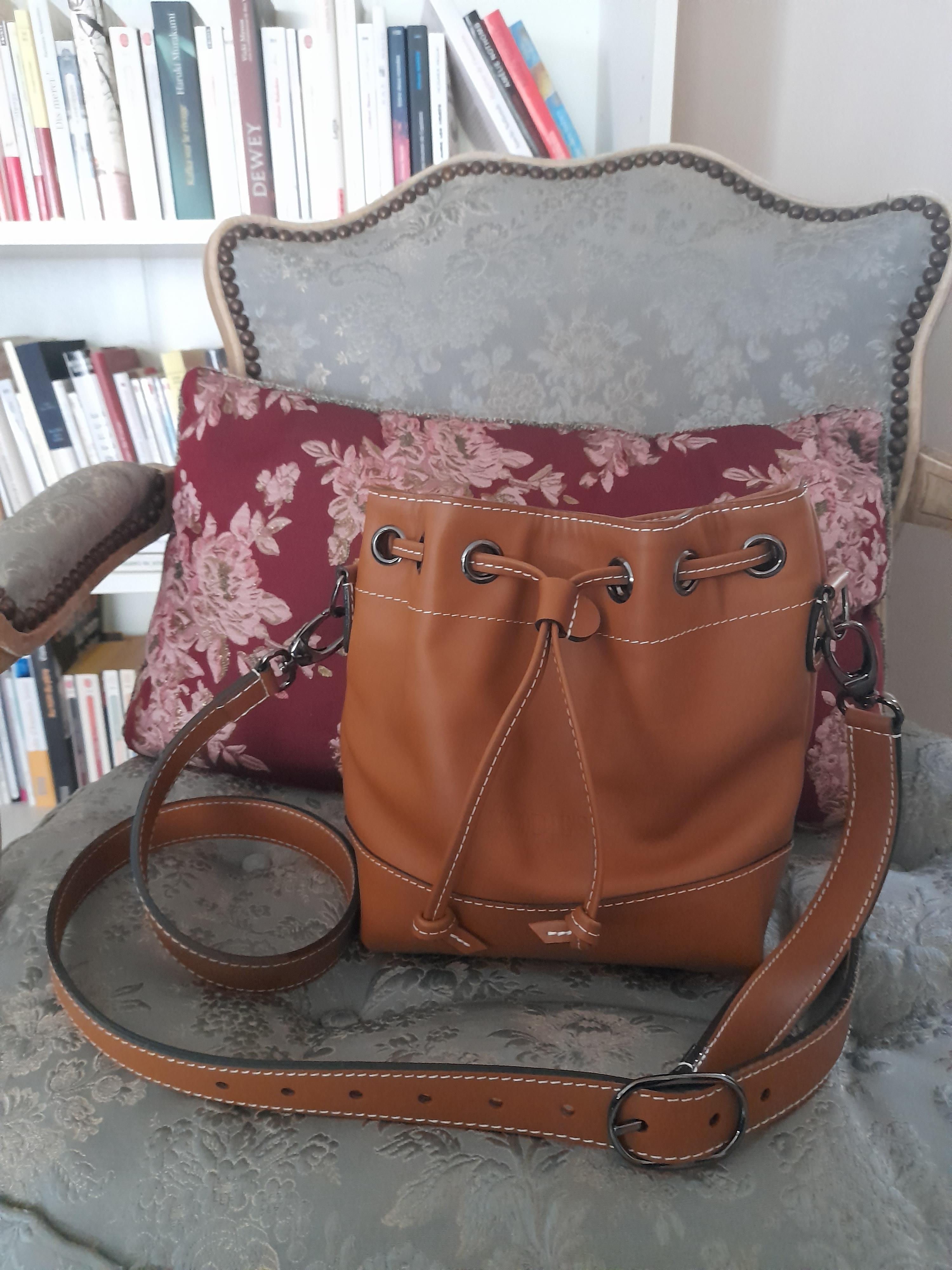 Nodie's Tommy camel lisse sac seau cuir femme