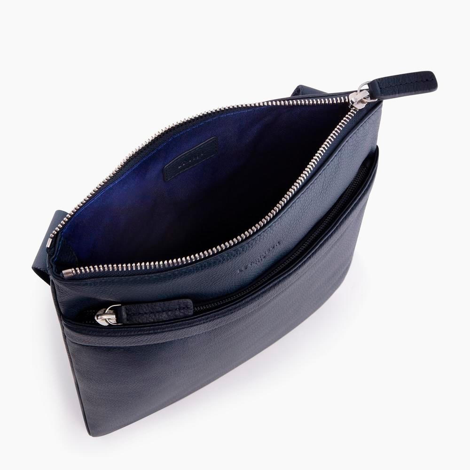 Le Tanneur Charles Sacoche bandoulière cuir grainé noir