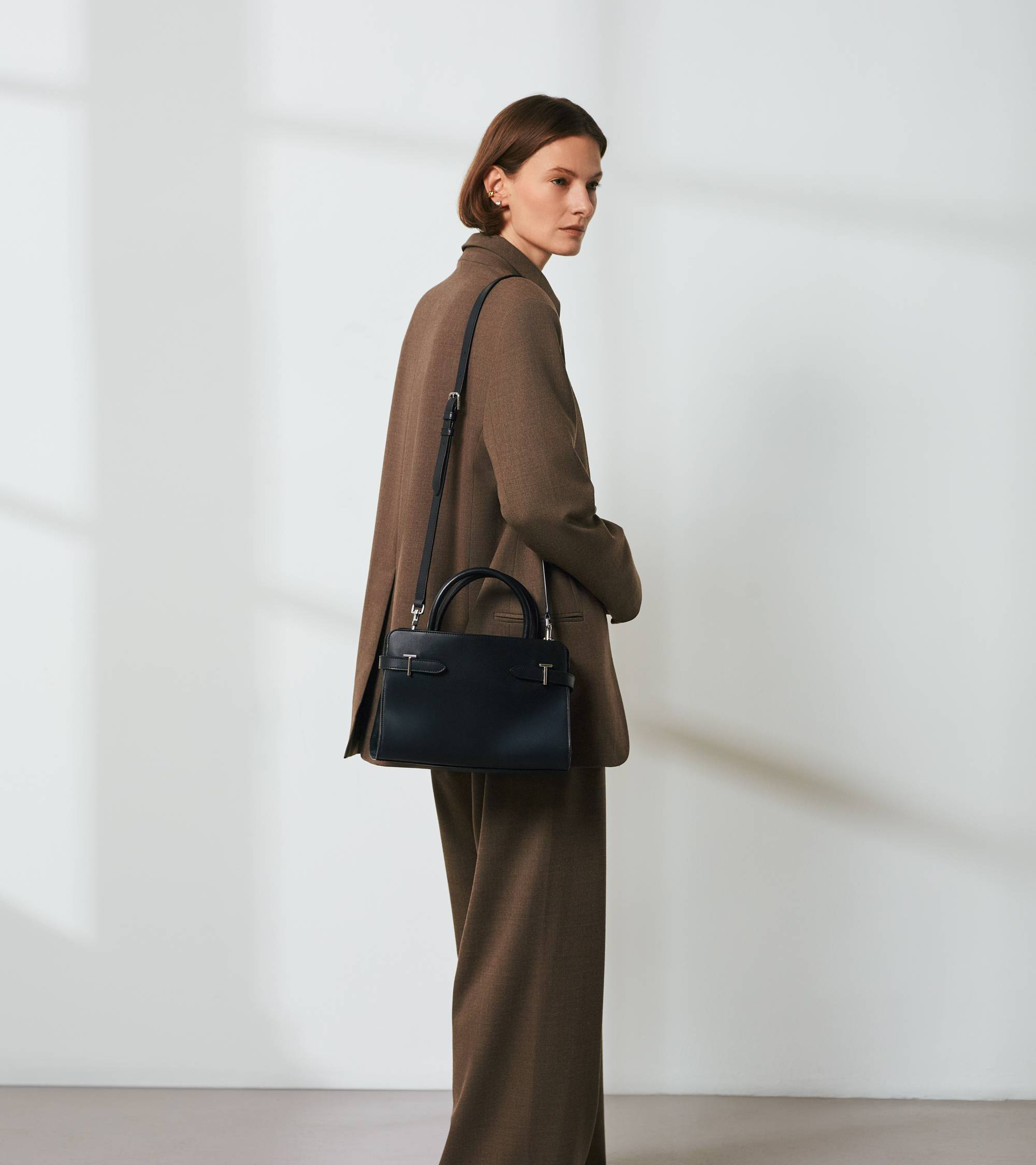 Le Tanneur Emie sac à main cuir lisse noir moyen