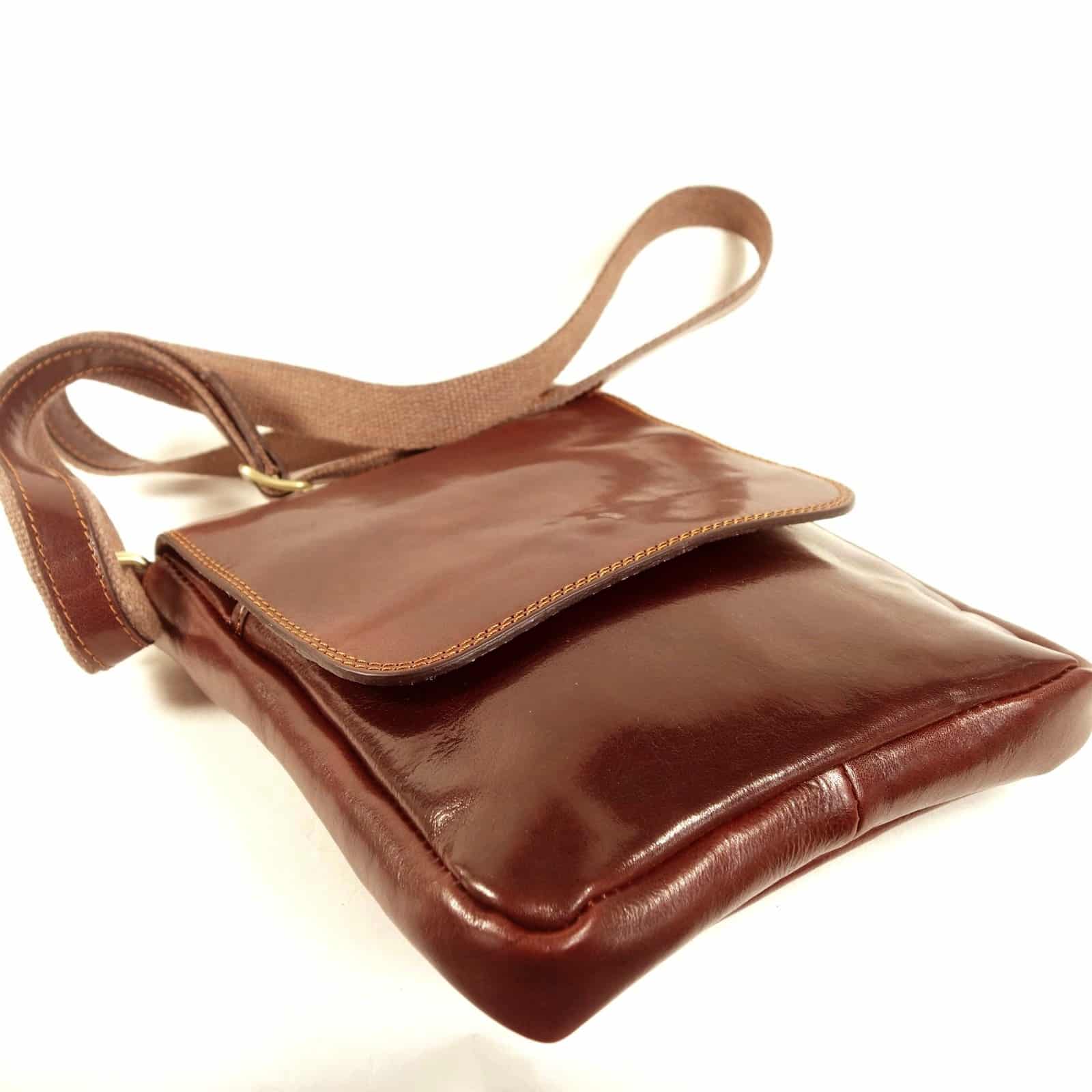 Collection Esprit Cuir MILAN sac bandoulière marron cuir