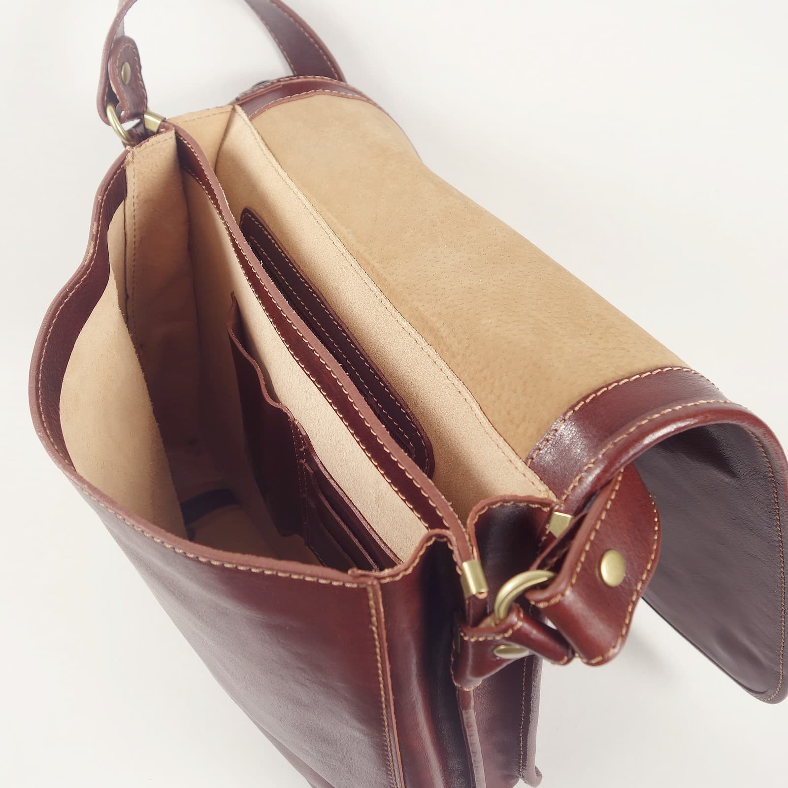 Collection Esprit Cuir MODENA besace cuir marron homme