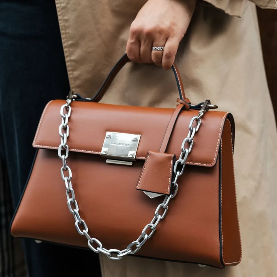MAC ALYSTER MÉLYSSA Sac Main Cuir Camel Argent