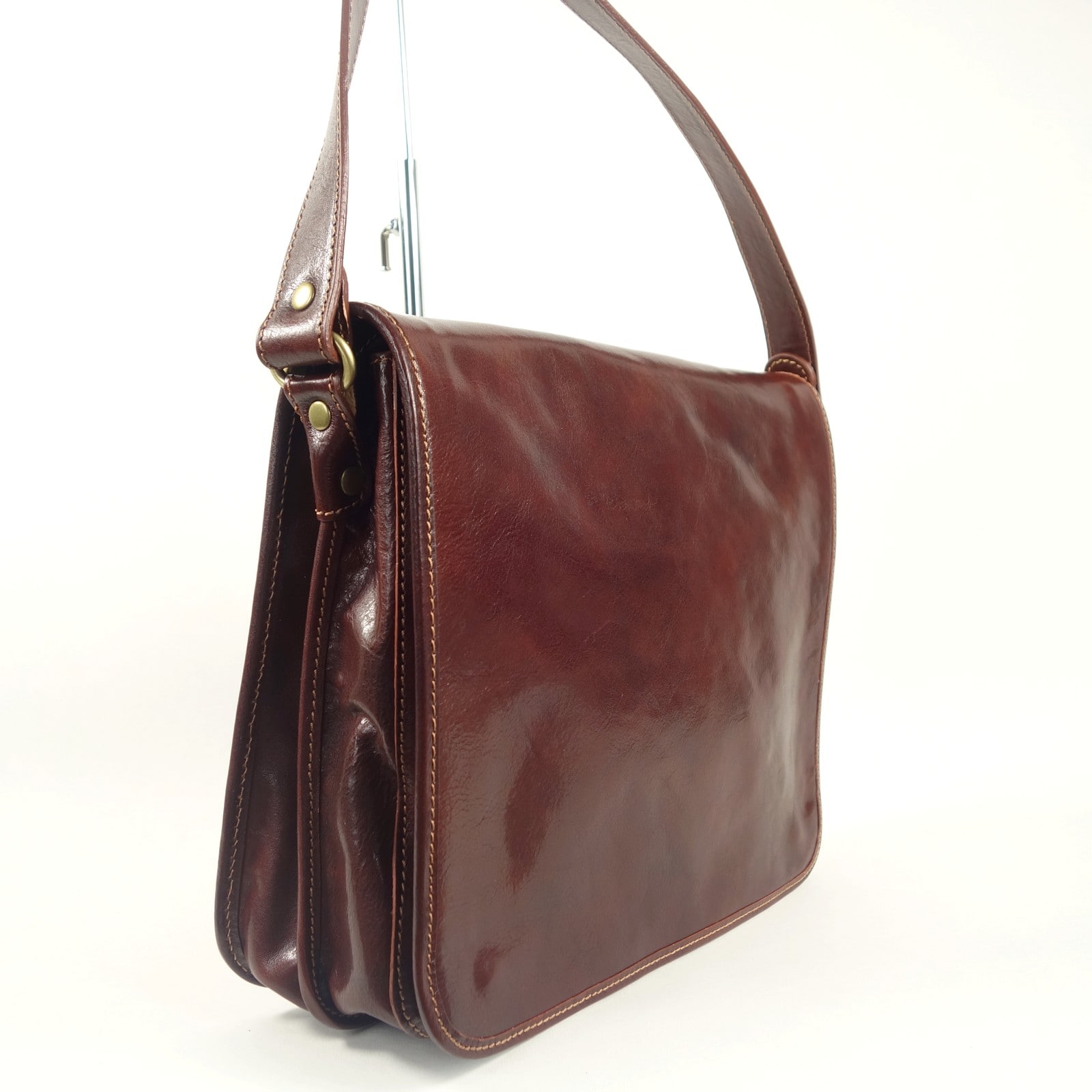 Collection Esprit Cuir MODENA besace cuir marron homme