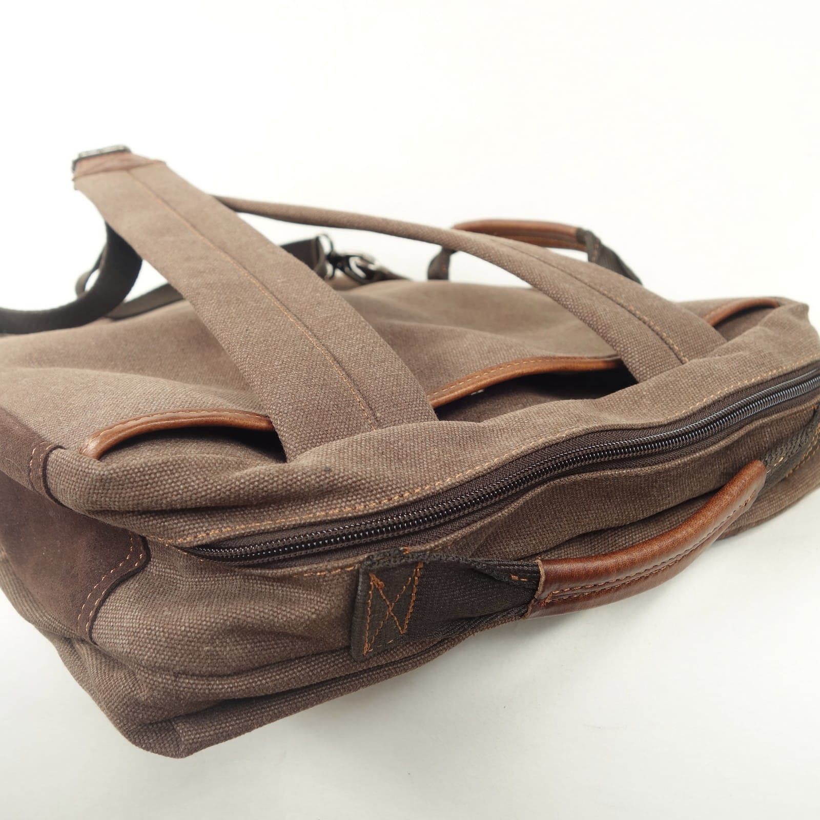 Collection Esprit Cuir OLIVIER porte-document cuir marron A4