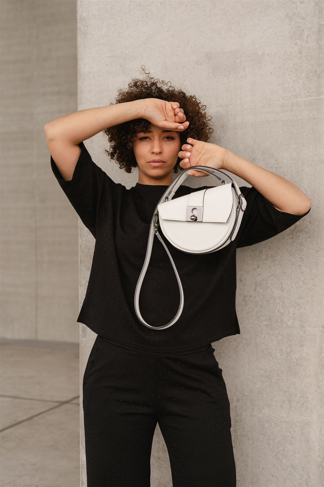 Nodie's Côme sac demi-lune cuir blanc grainé