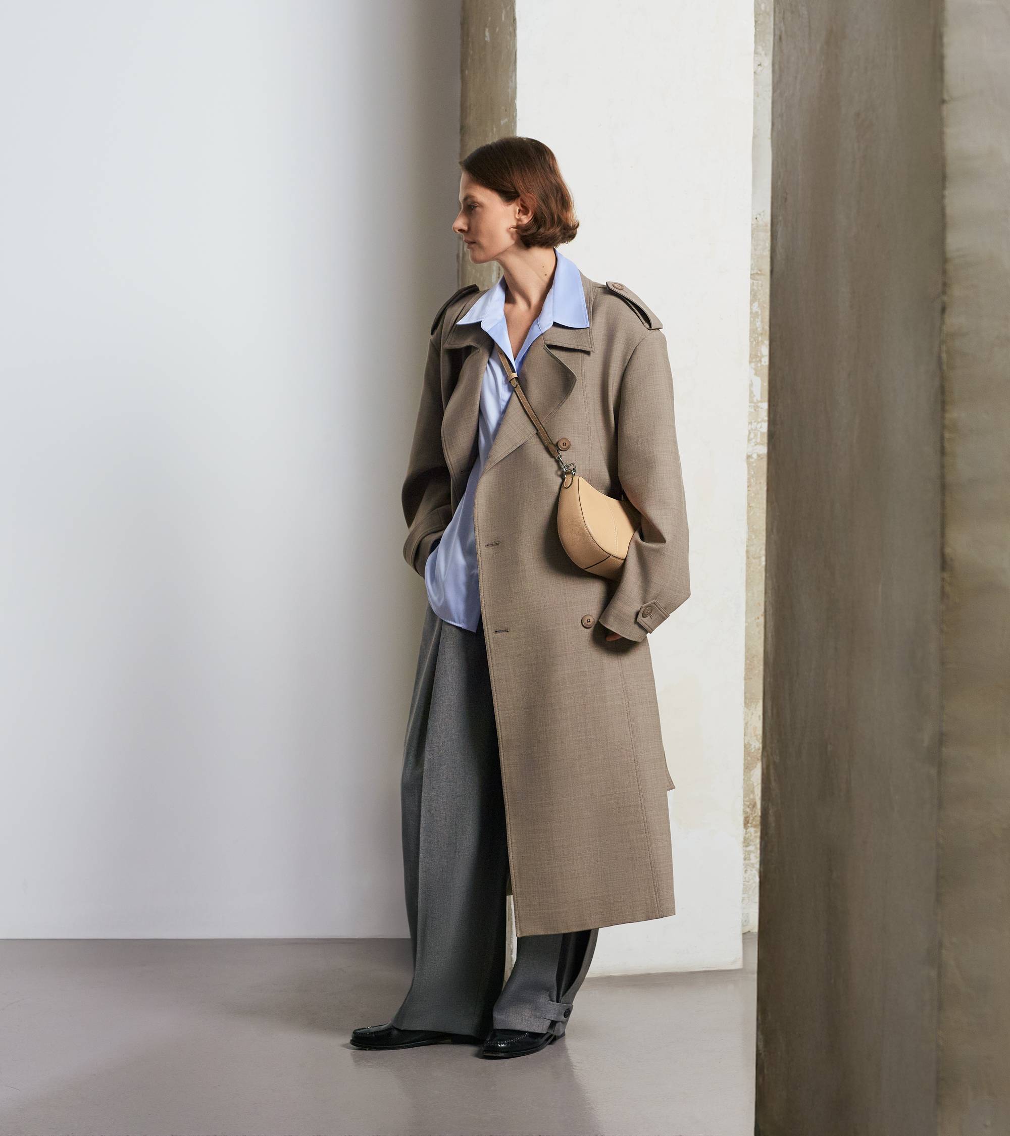 Le Tanneur Juliette petit sac demi-lune cuir Desert