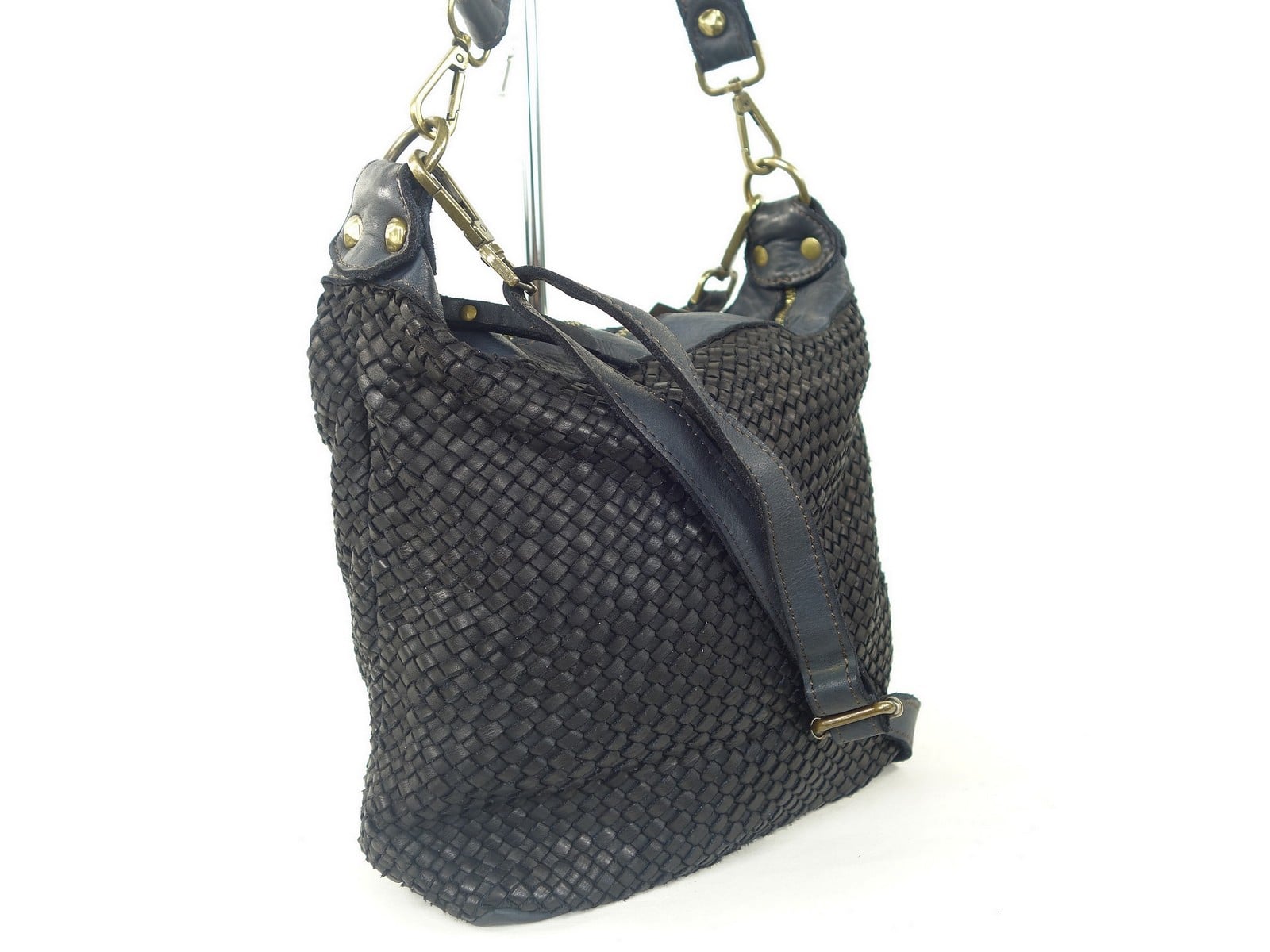 Collection Esprit Cuir Sac Besace Marleen besace cuir tressé noir