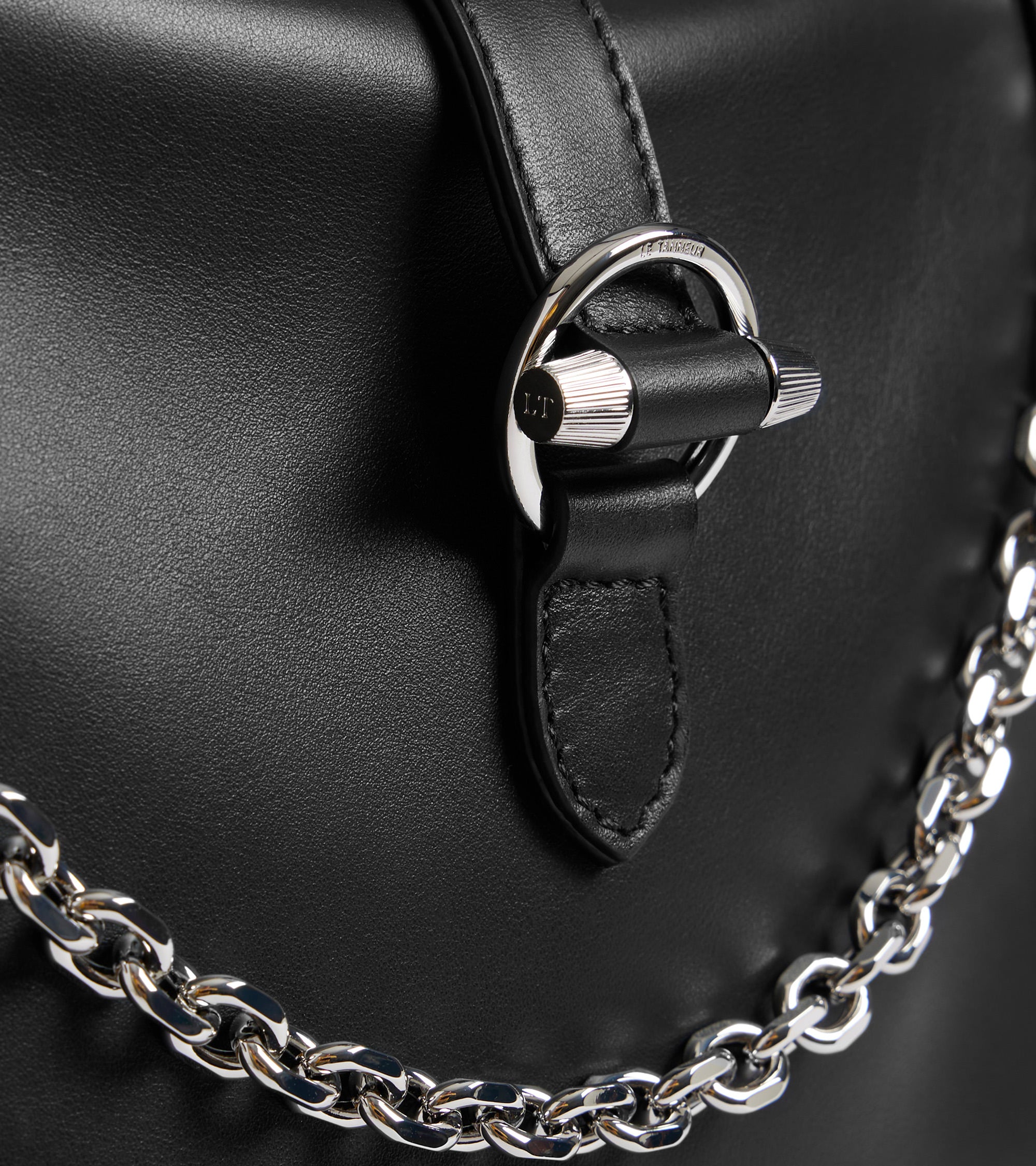 Le Tanneur Pia grand sac bandoulière cuir lisse Noir