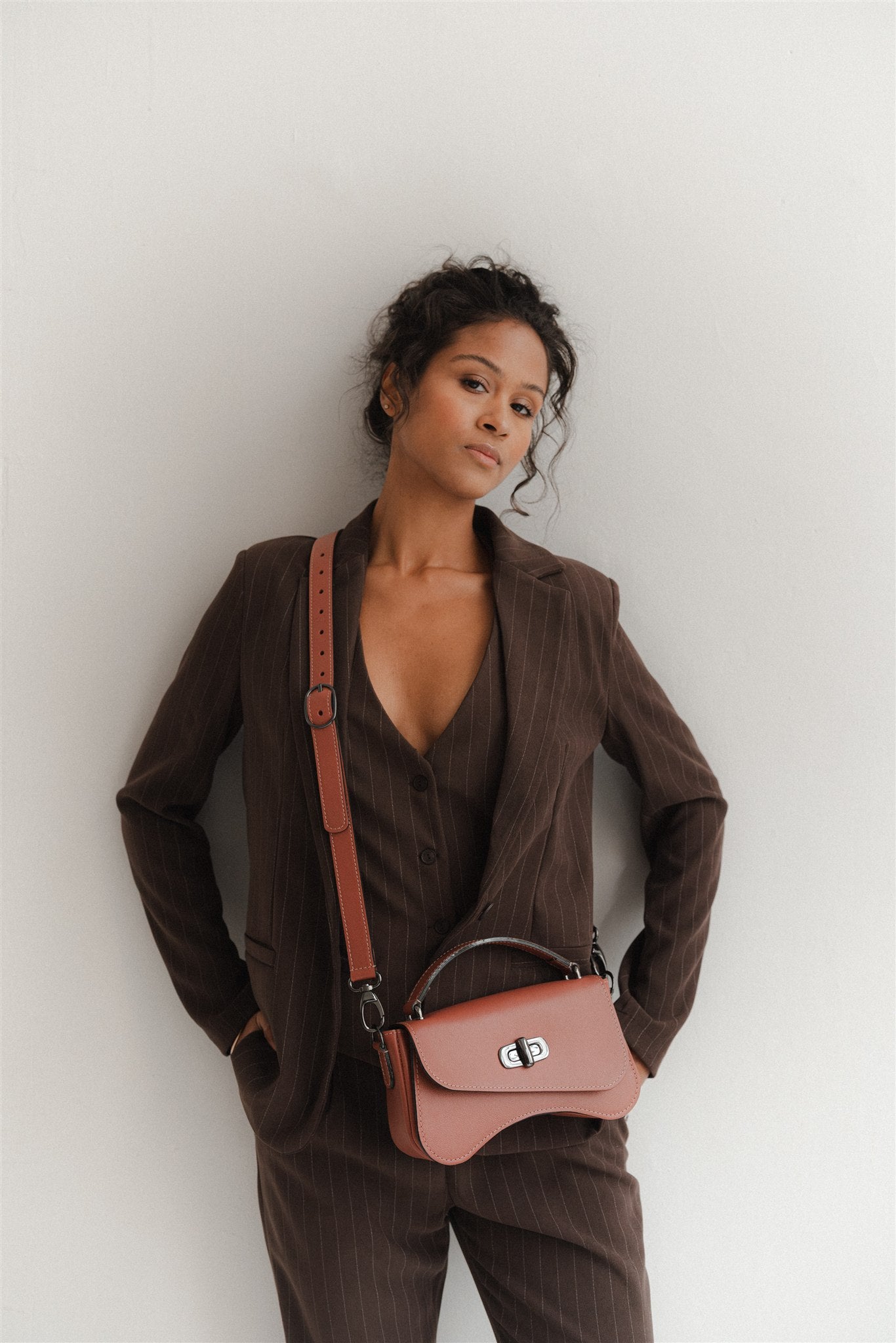 Nodie's L'iconique sac baguette cuir vieux rose grainé