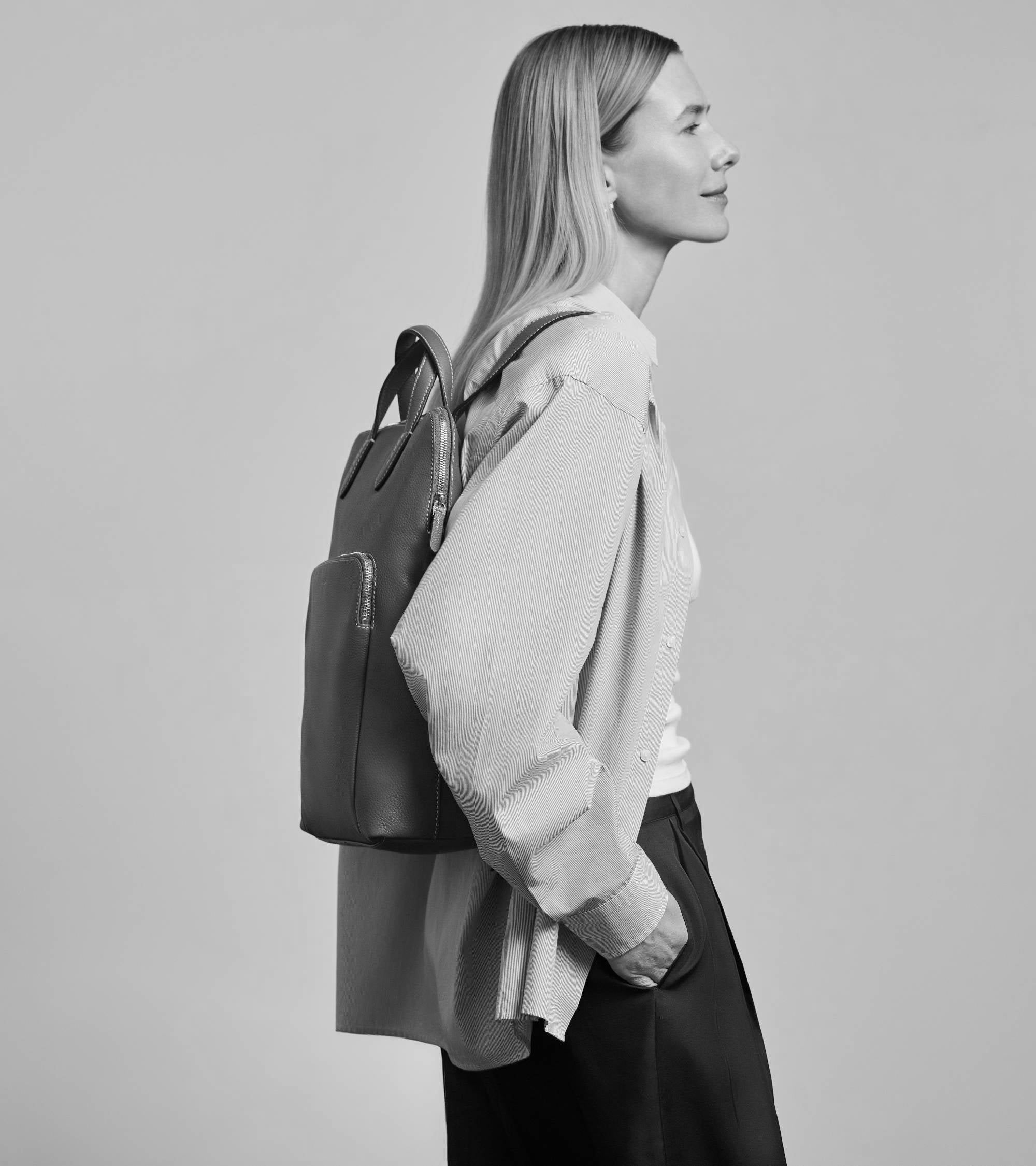 Le Tanneur Sophie sac à dos business cuir grainé noir
