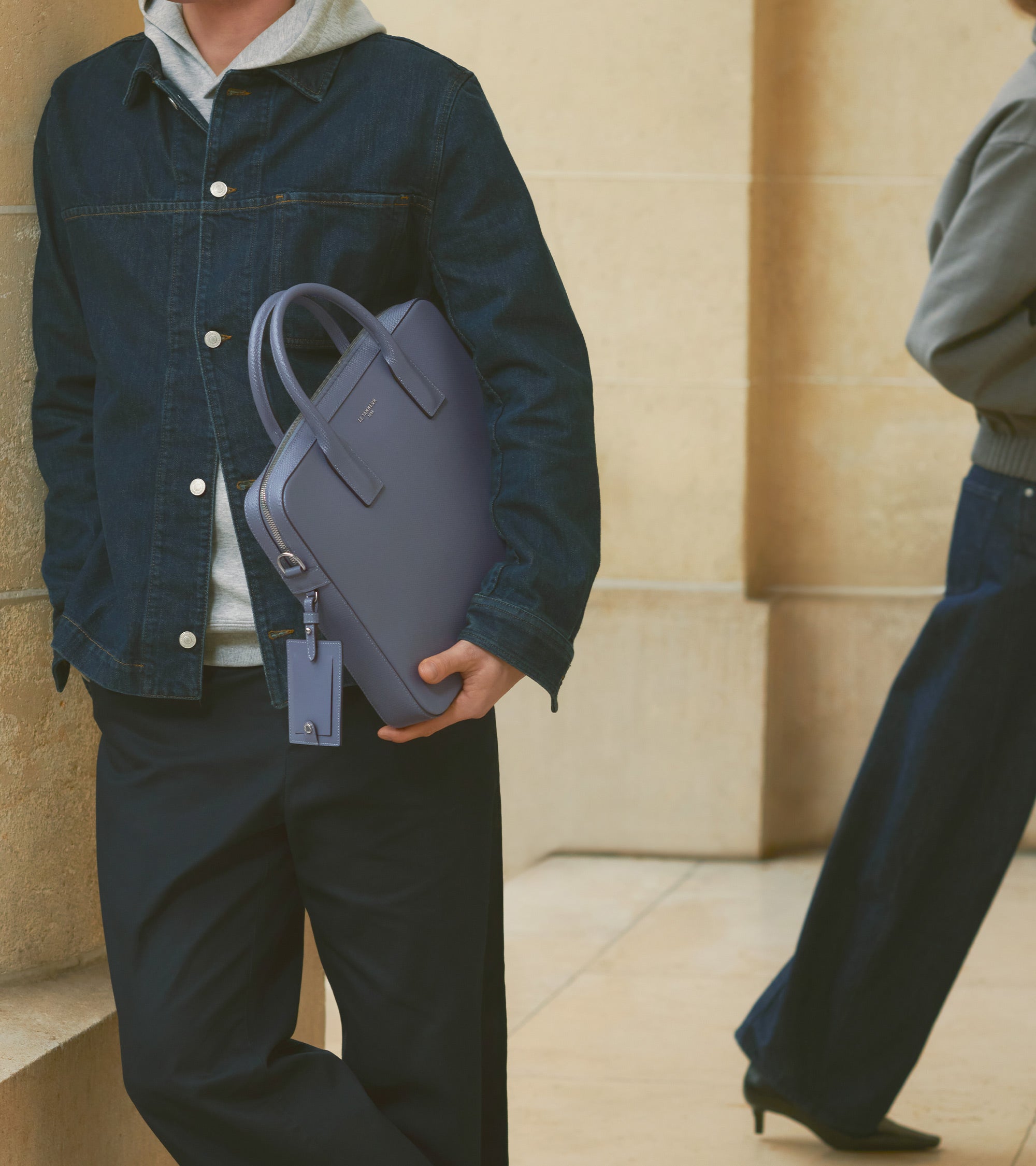 Le Tanneur Emile porte-documents slim 14" cuir Steel Blue