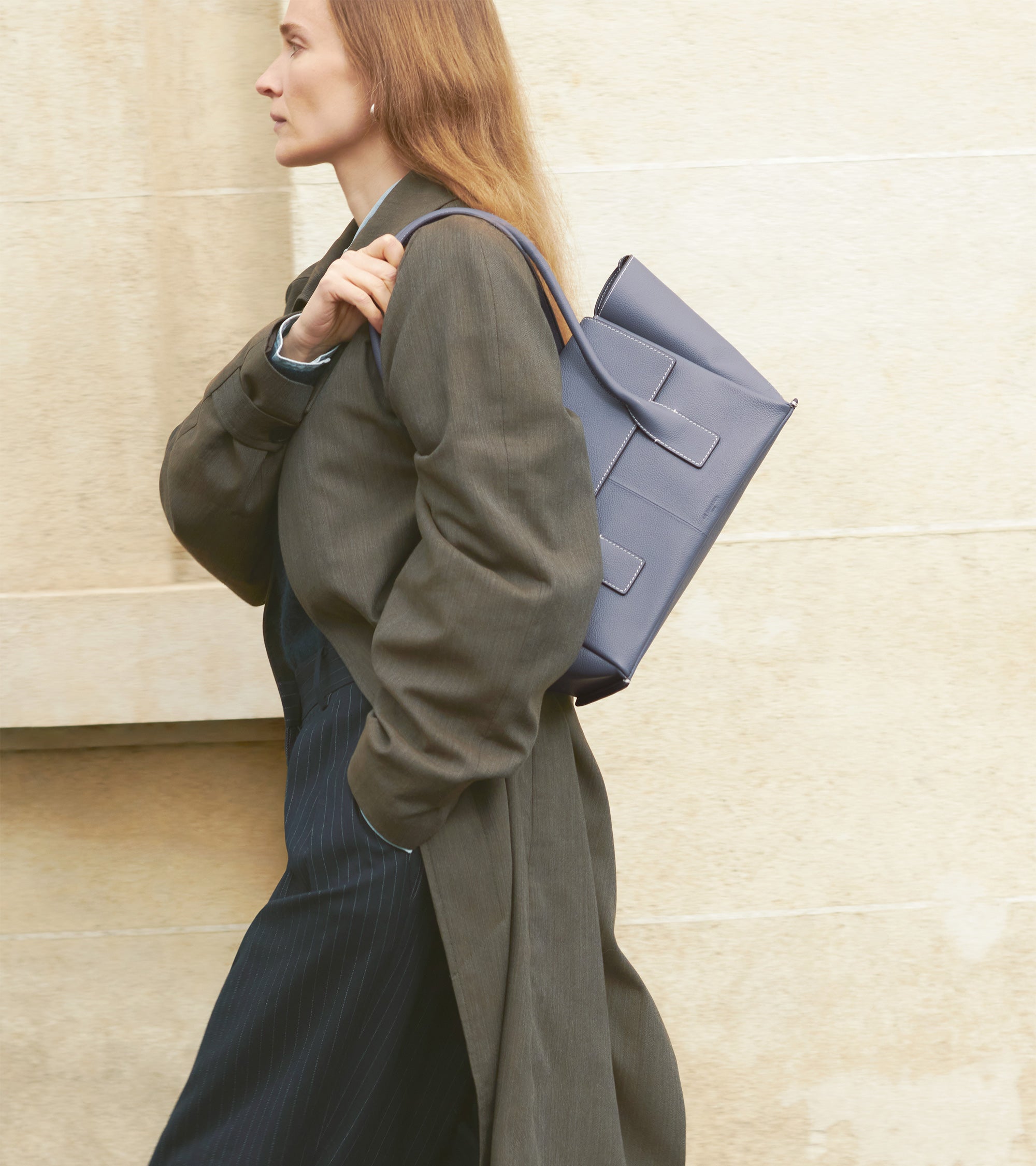 Le Tanneur Elena sac cabas cuir grainé moyen bleu acier
