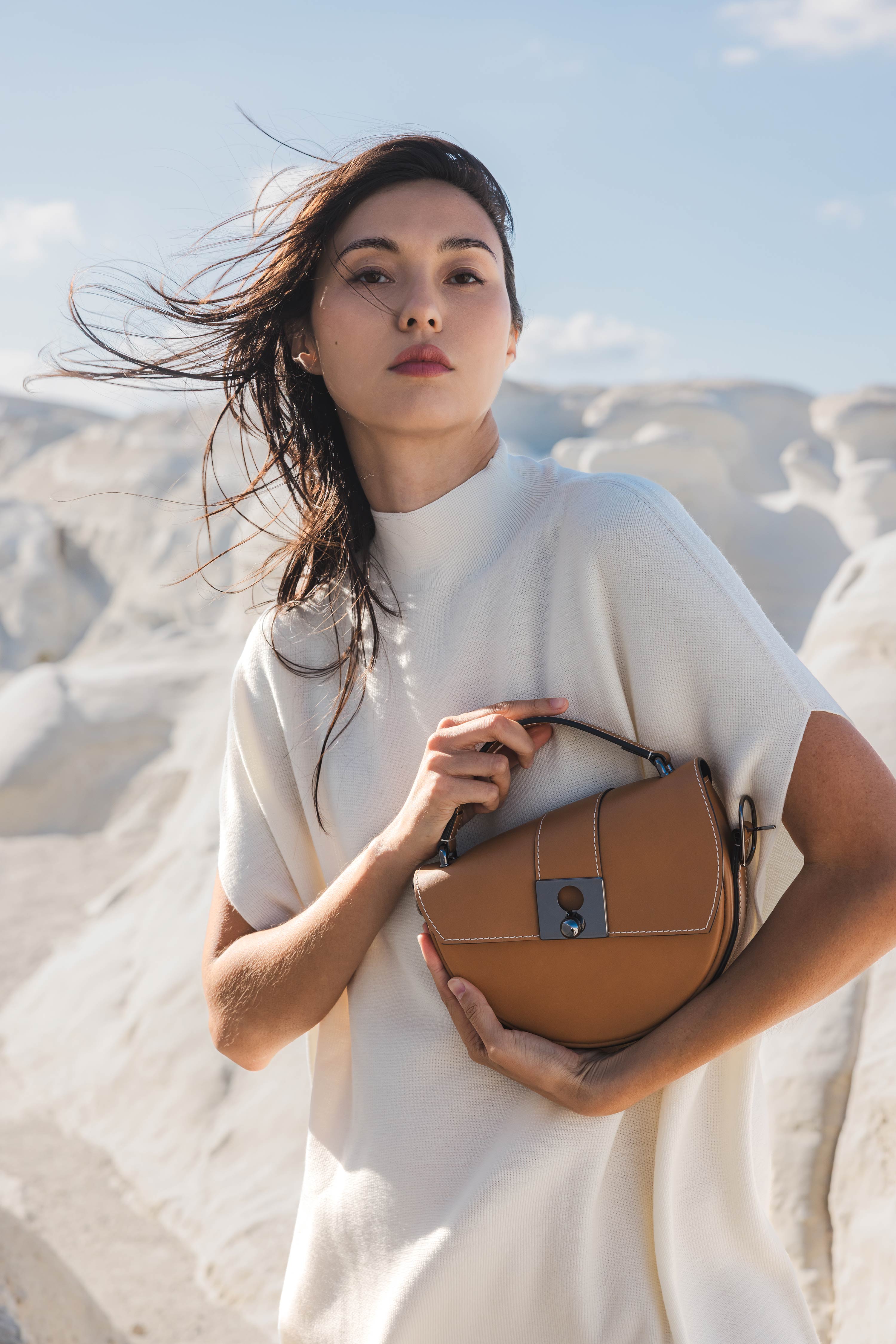 Nodie's Côme sac demi-lune cuir camel lisse