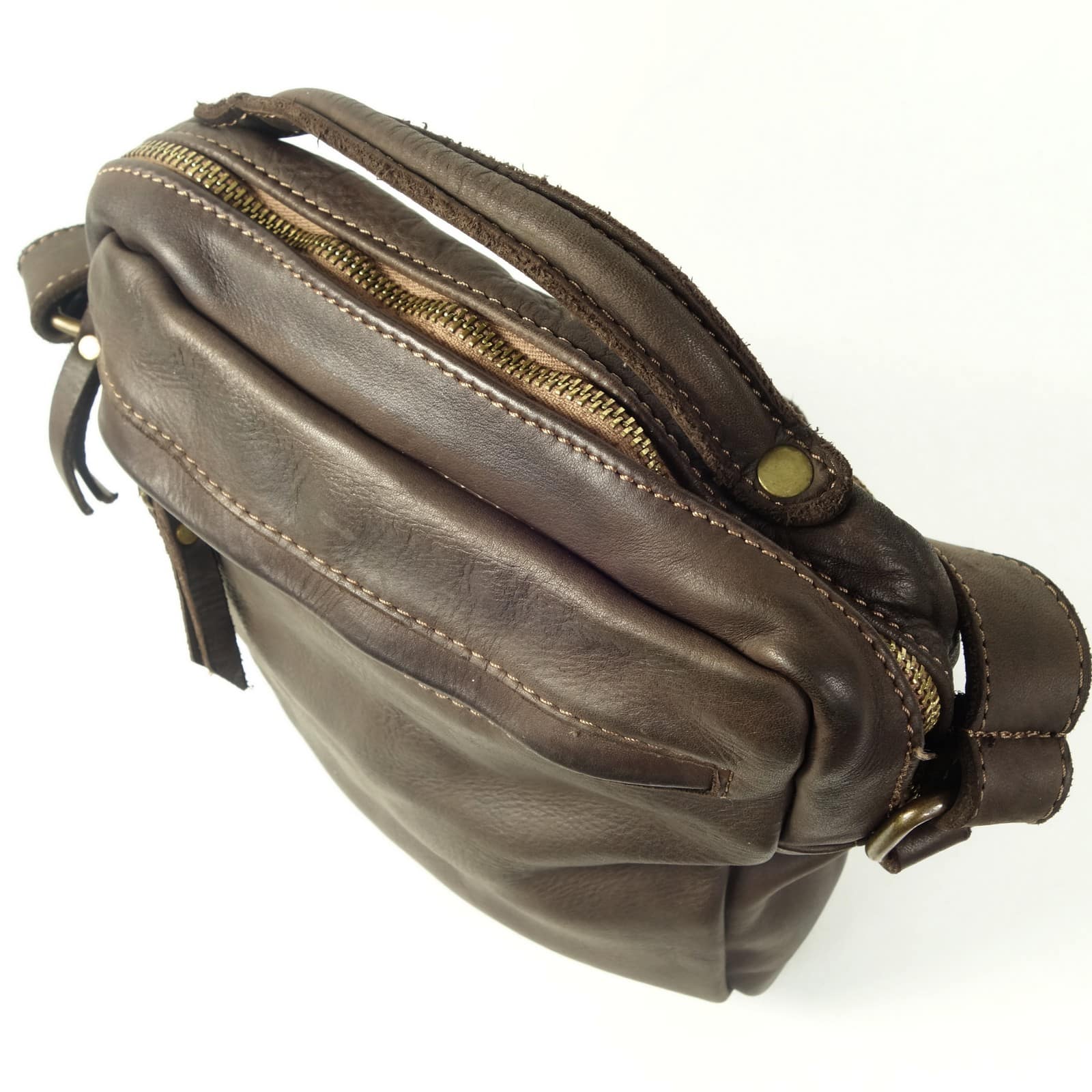 Collection Esprit Cuir Dino sacoche marron cuir souple
