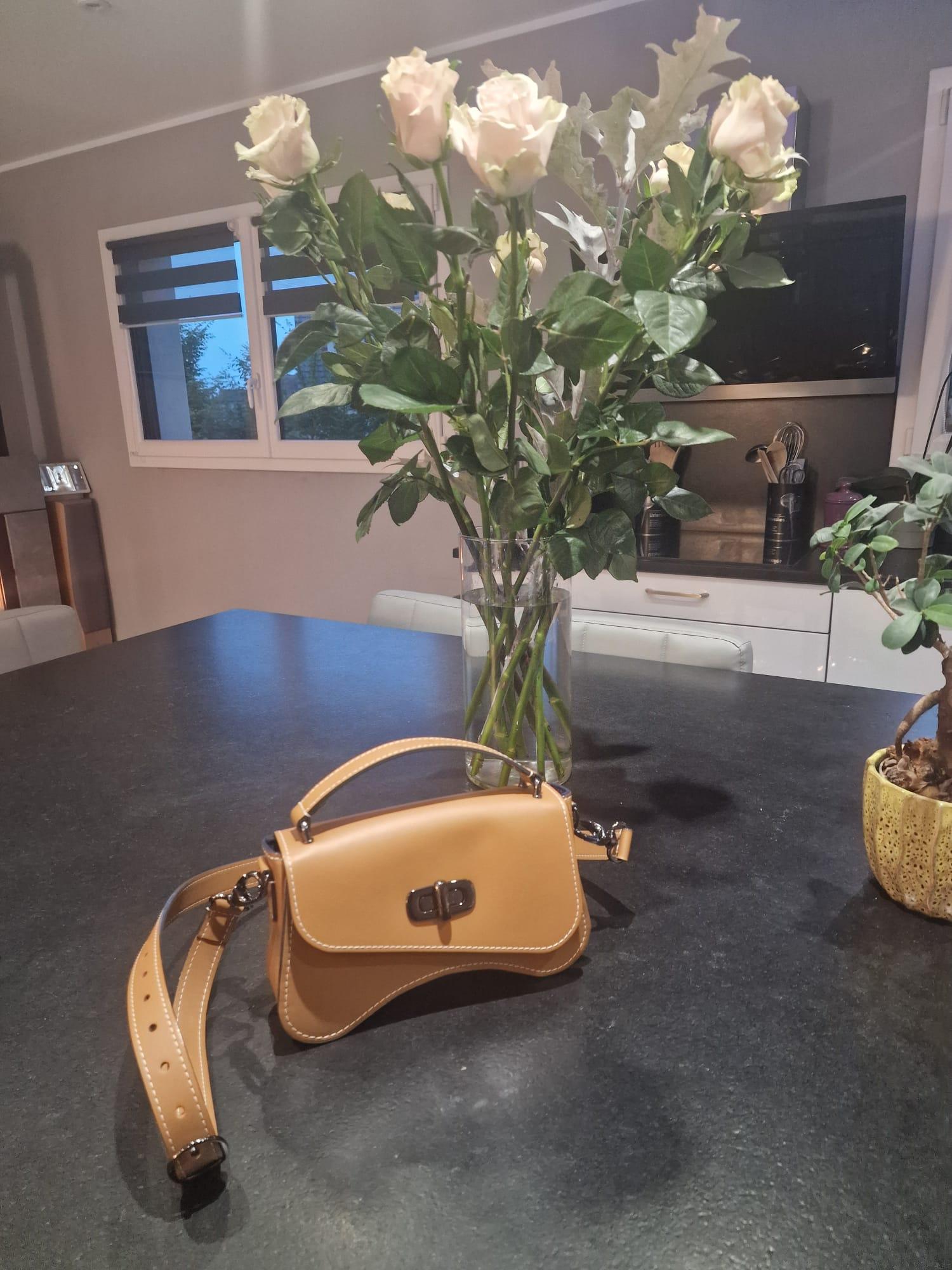 Nodie's L'iconique sac baguette cuir camel lisse