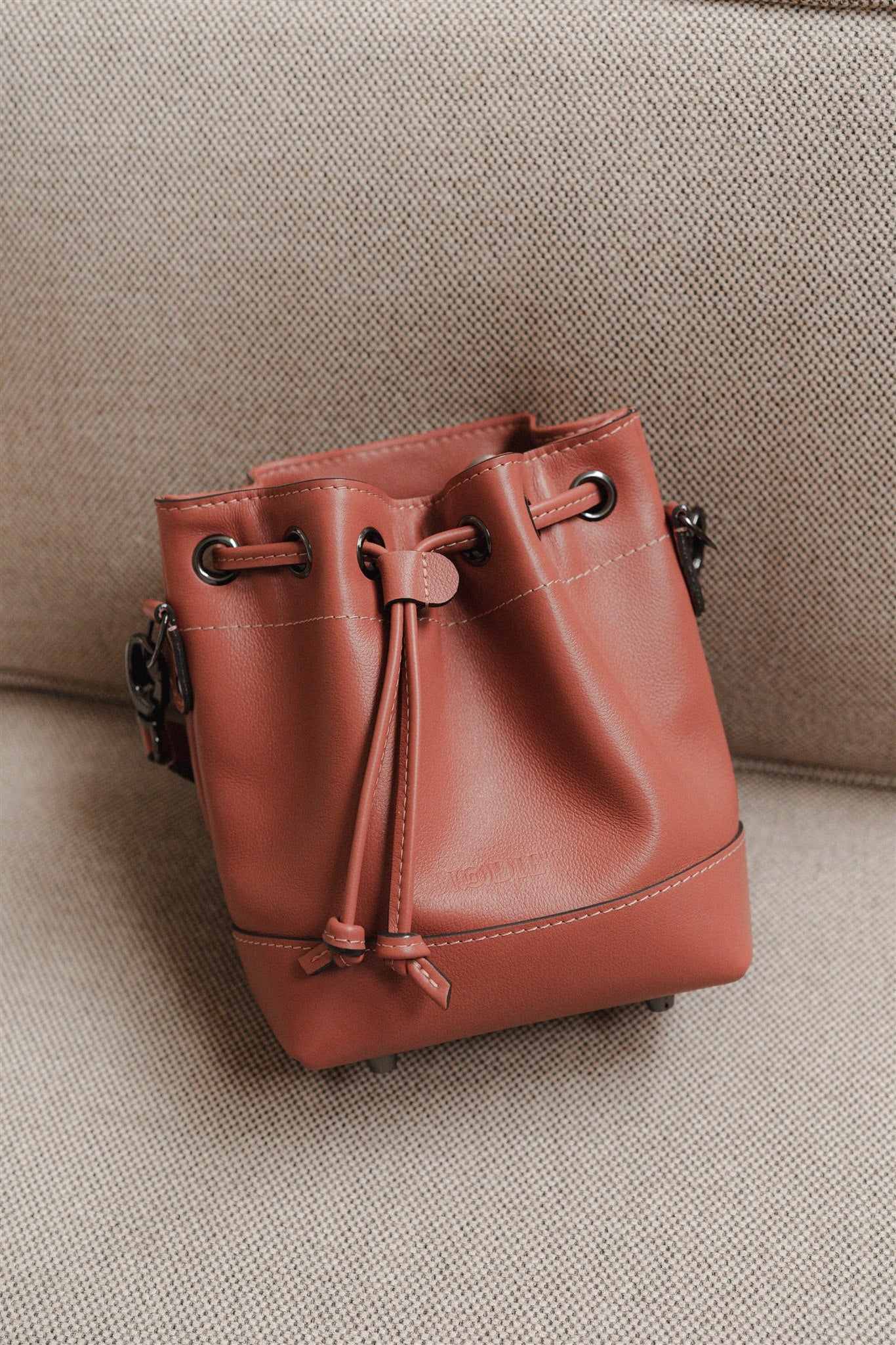 Nodie's Tommy sac épaule cuir vieux rose grainé