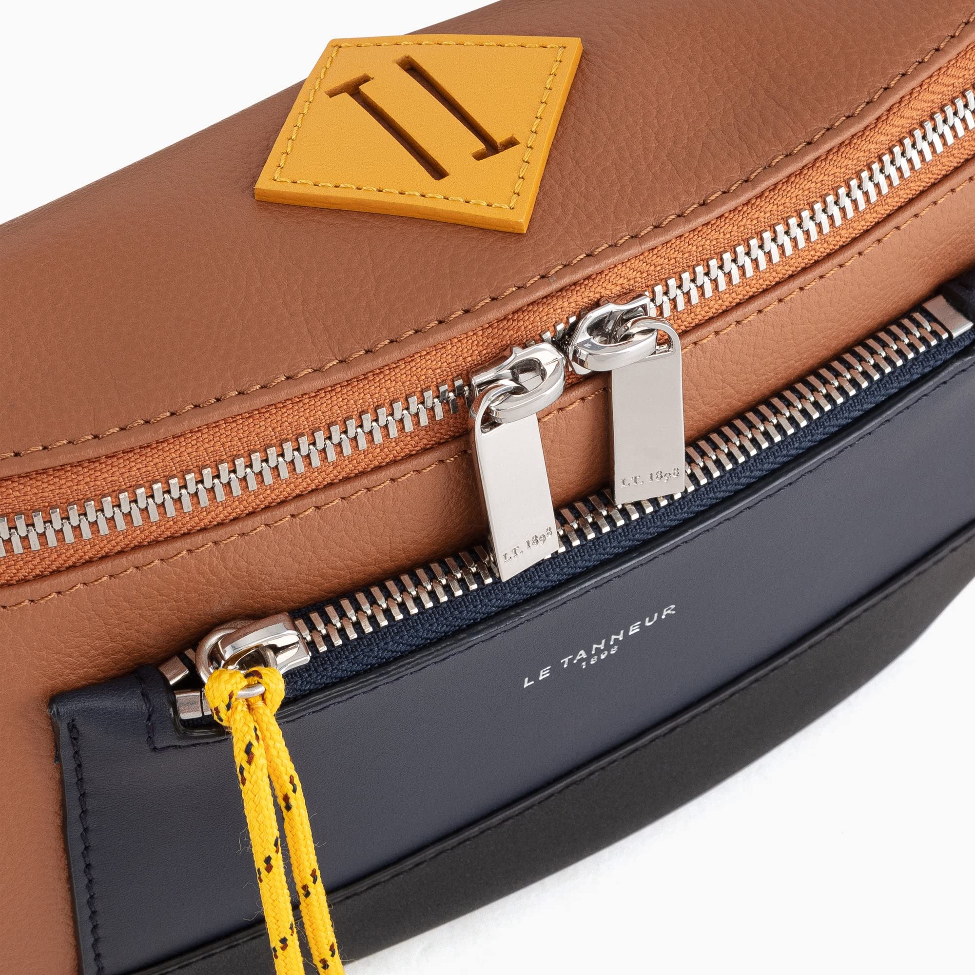 Le Tanneur Nathan sac banane cuir grainé homme 18 cm
