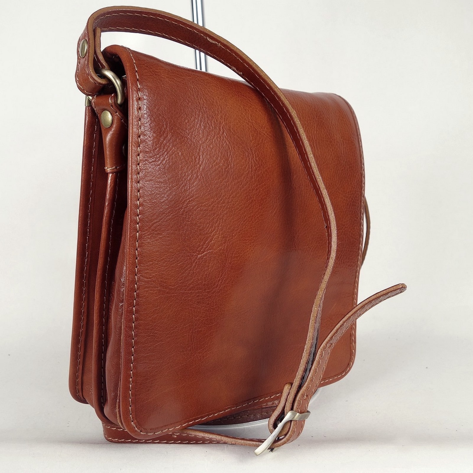 Collection Esprit Cuir Sac bandoulière Milano cuir cognac