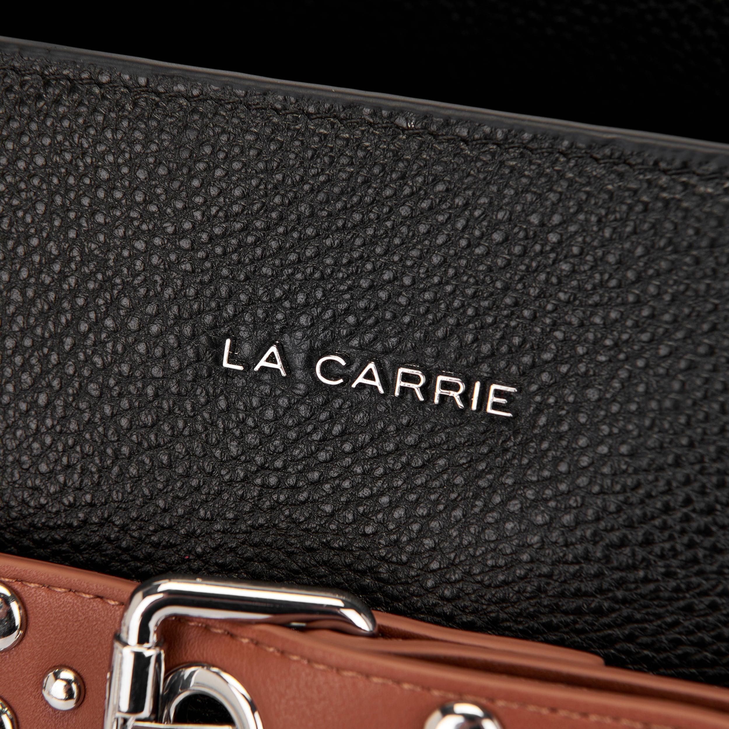 La Carrie Backdoor sac shopping noir PU 35x15x27 cm
