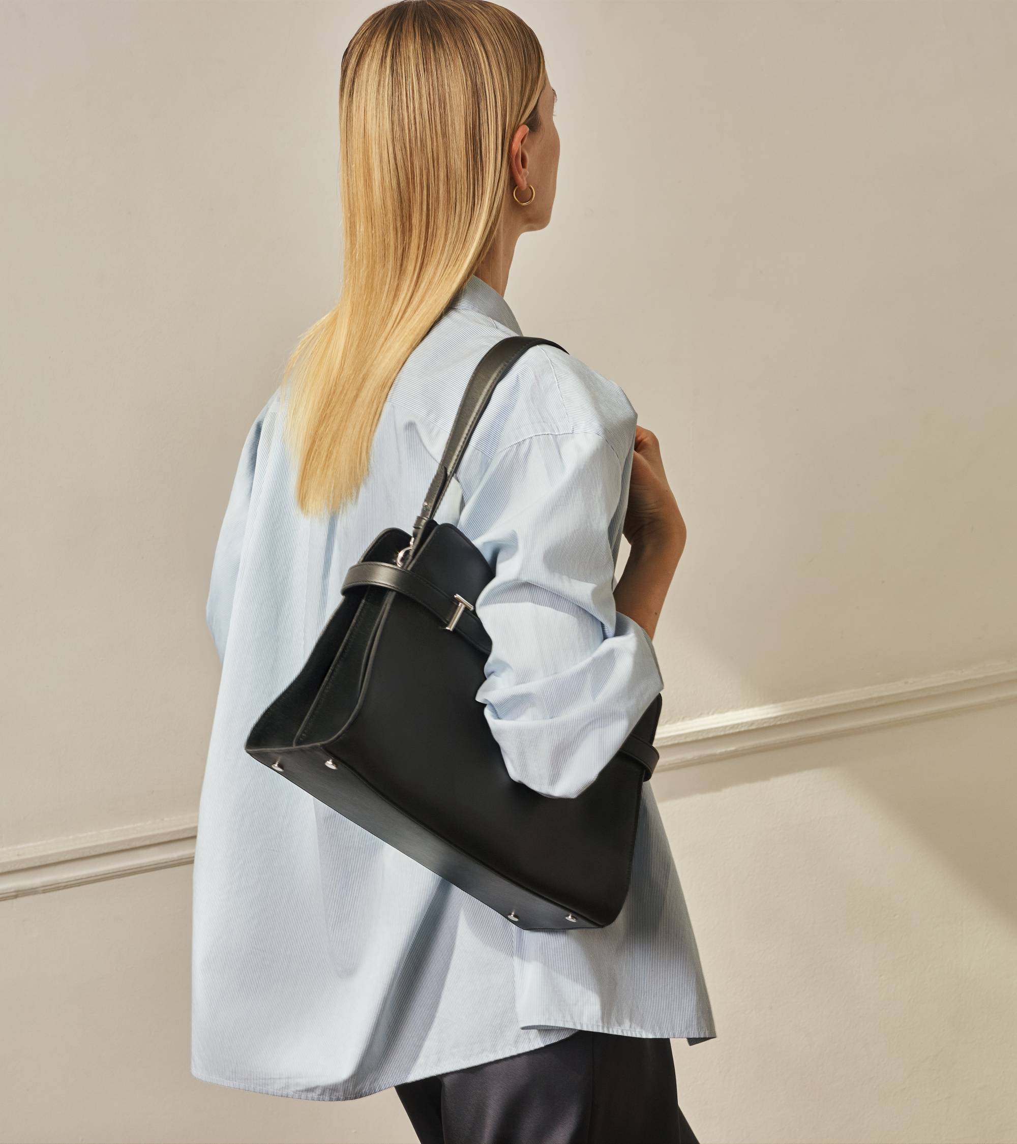 Le Tanneur Emie sac épaule cuir noir grand modèle