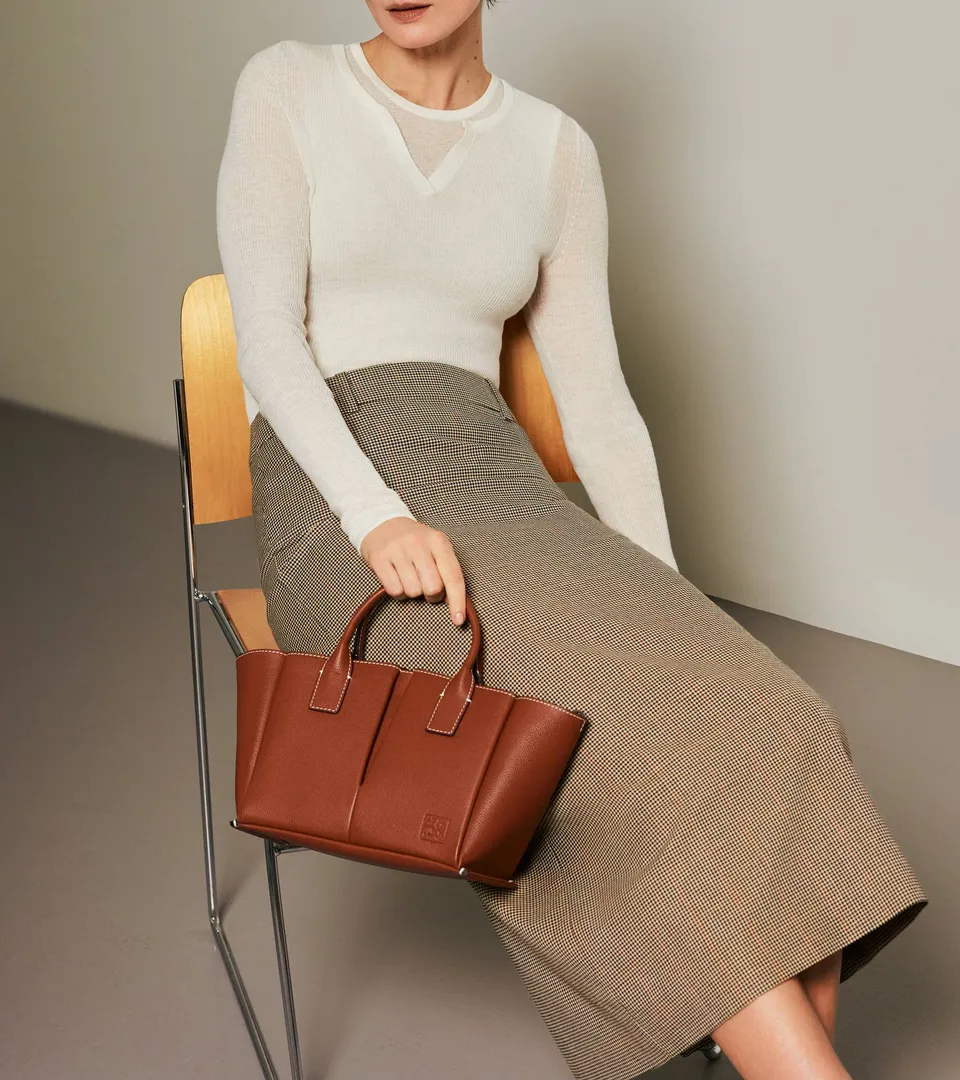 Le Tanneur Elena petit sac main cuir grainé Acajou