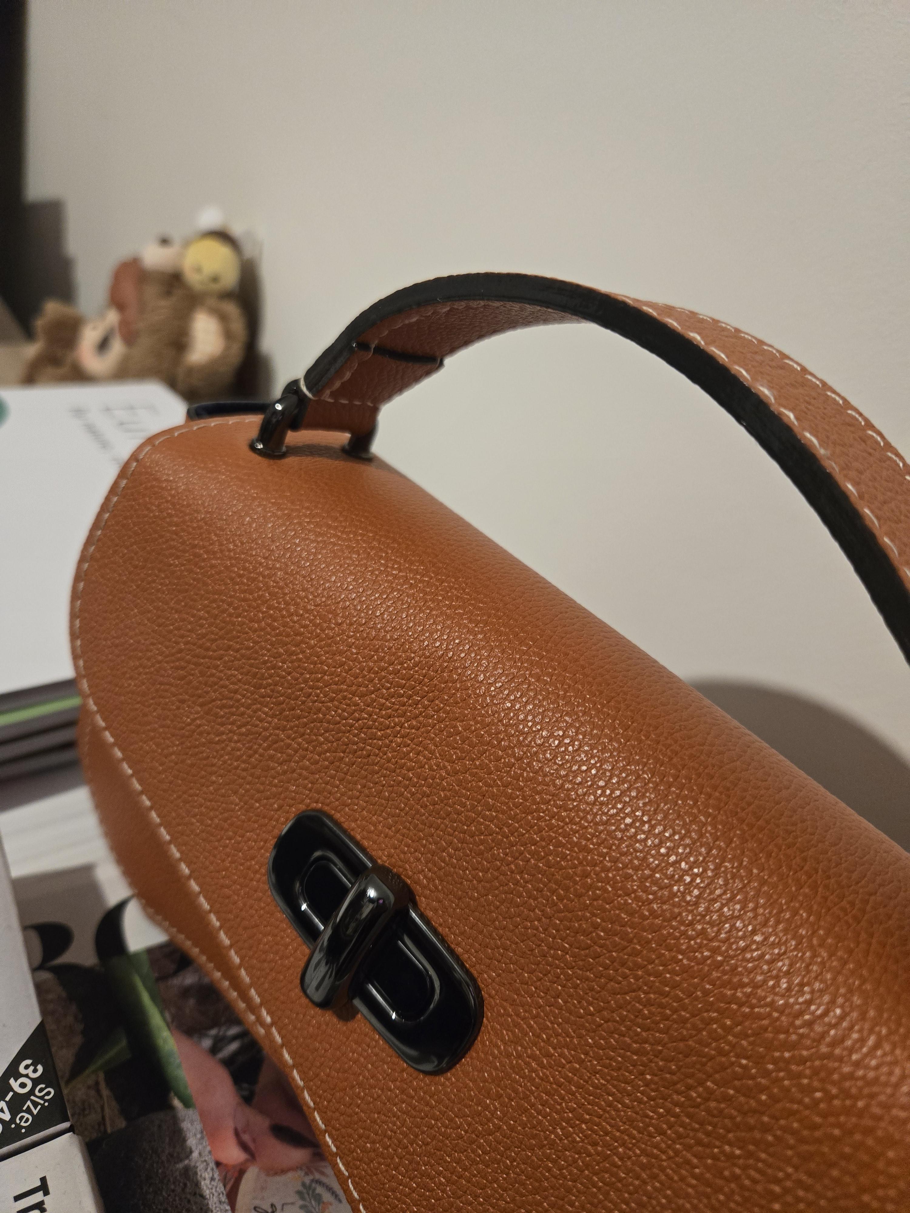 Nodie's L'iconique sac baguette cuir terracotta grainé