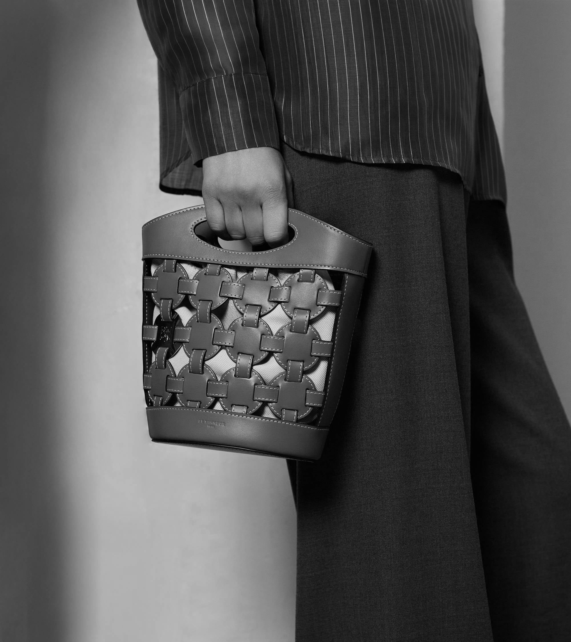Le Tanneur Le Potier petit sac seau toile coton cuir noir